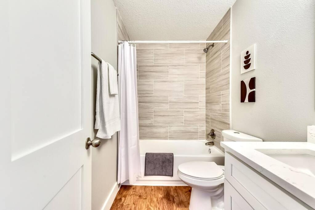Apartamento Bright And Cheerful Flat, Near Fair Park Dallas Exterior foto