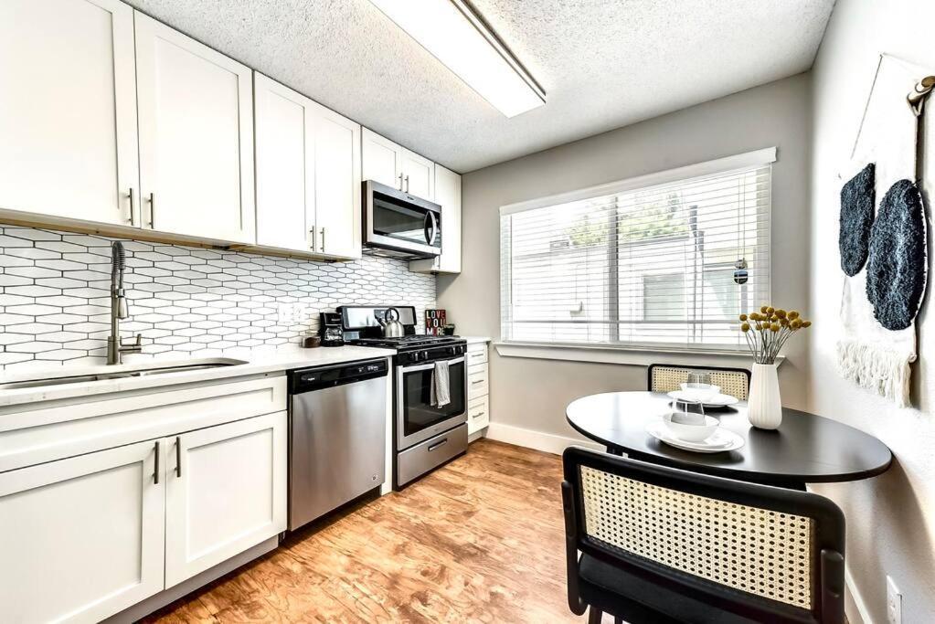 Apartamento Bright And Cheerful Flat, Near Fair Park Dallas Exterior foto