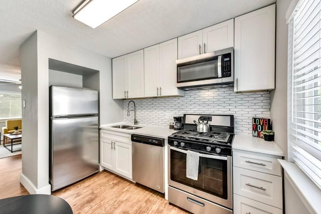 Apartamento Bright And Cheerful Flat, Near Fair Park Dallas Exterior foto